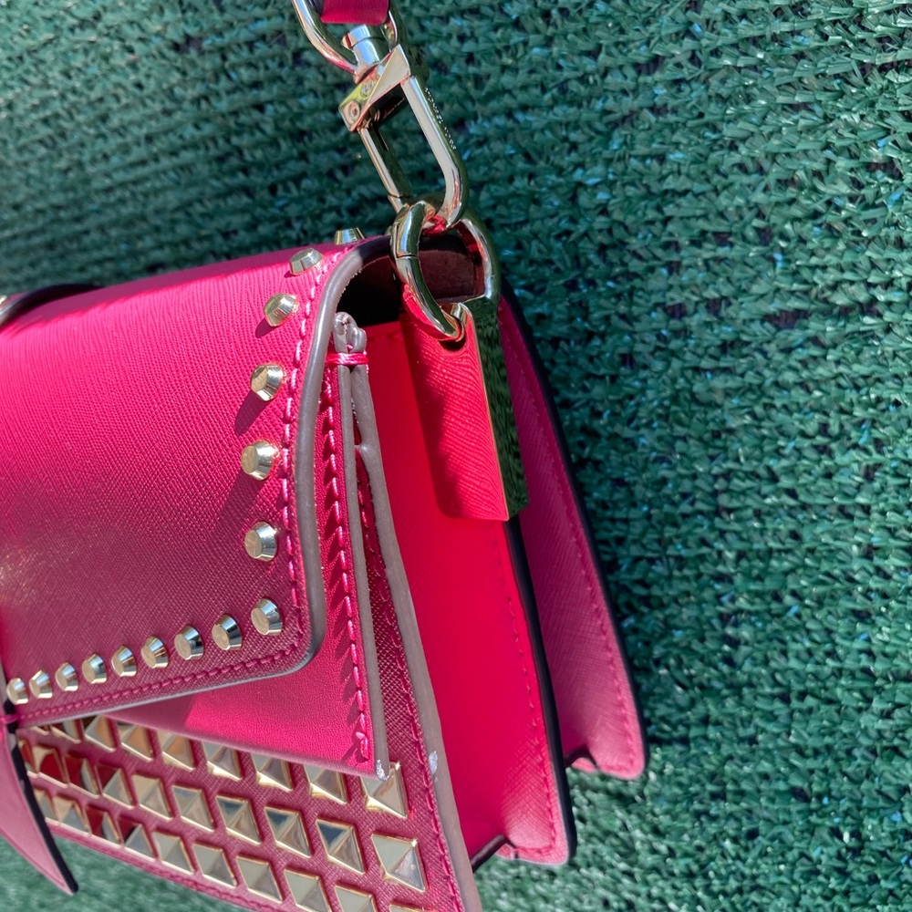 Michael Kors Greenwich Studded Leather convertable bag - Picture 4 of 11